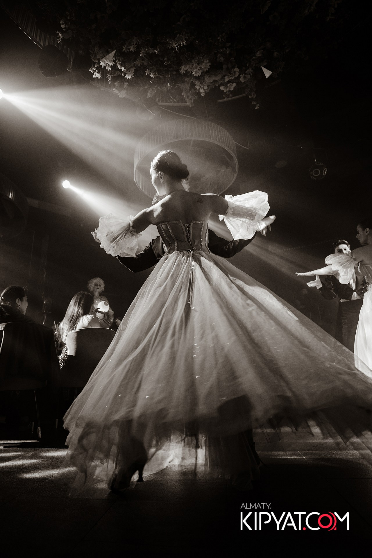 FRIENDS BAR & TERRACE. КИПЯТКОМ АЛМАТЫ! Фотосъемка мероприятий в Алматы