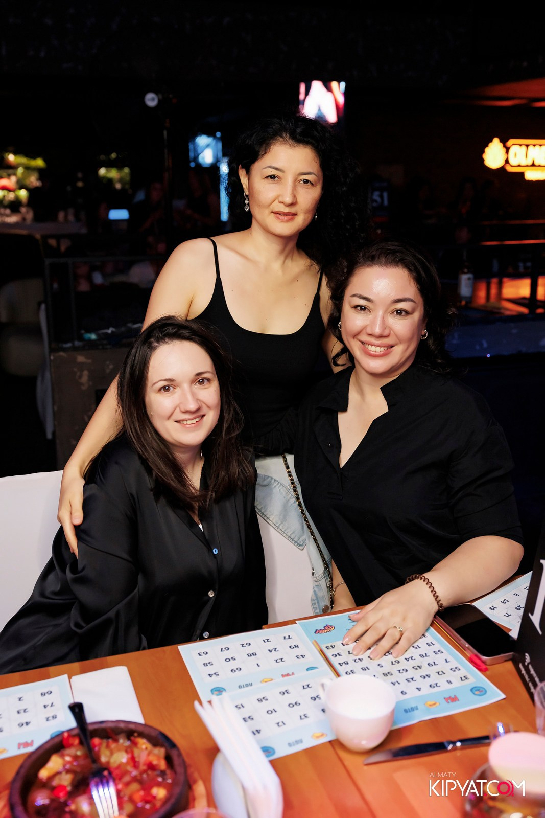 МУЗЫКАЛЬНОЕ ЛОТО В HIT RETRO. КИПЯТКОМ АЛМАТЫ!