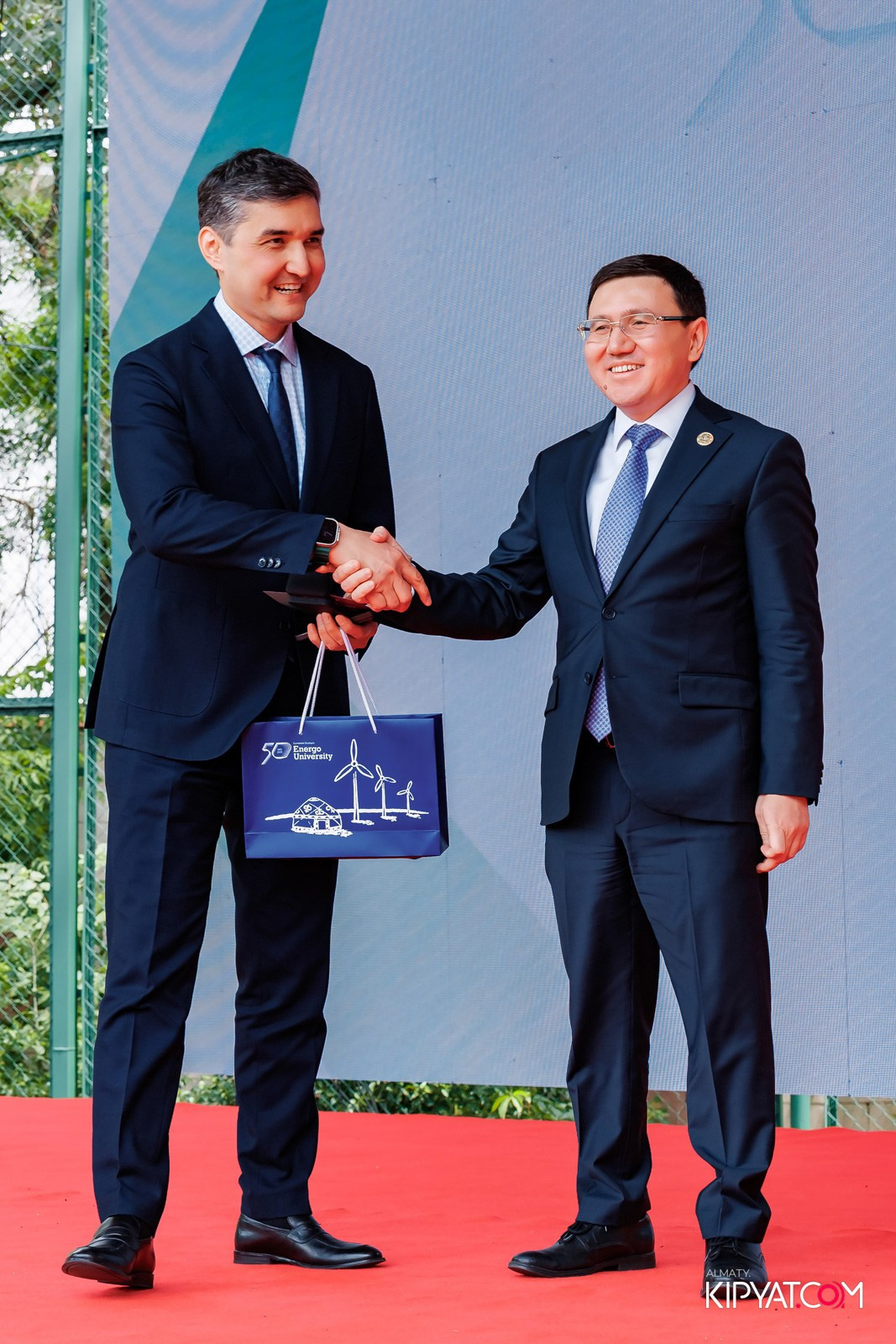 50 ЛЕТ — АЛМАТИНСКИЙ УНИВЕРСИТЕТ ЭНЕРГЕТИКИ И СВЯЗИ. КИПЯТКОМ АЛМАТЫ!