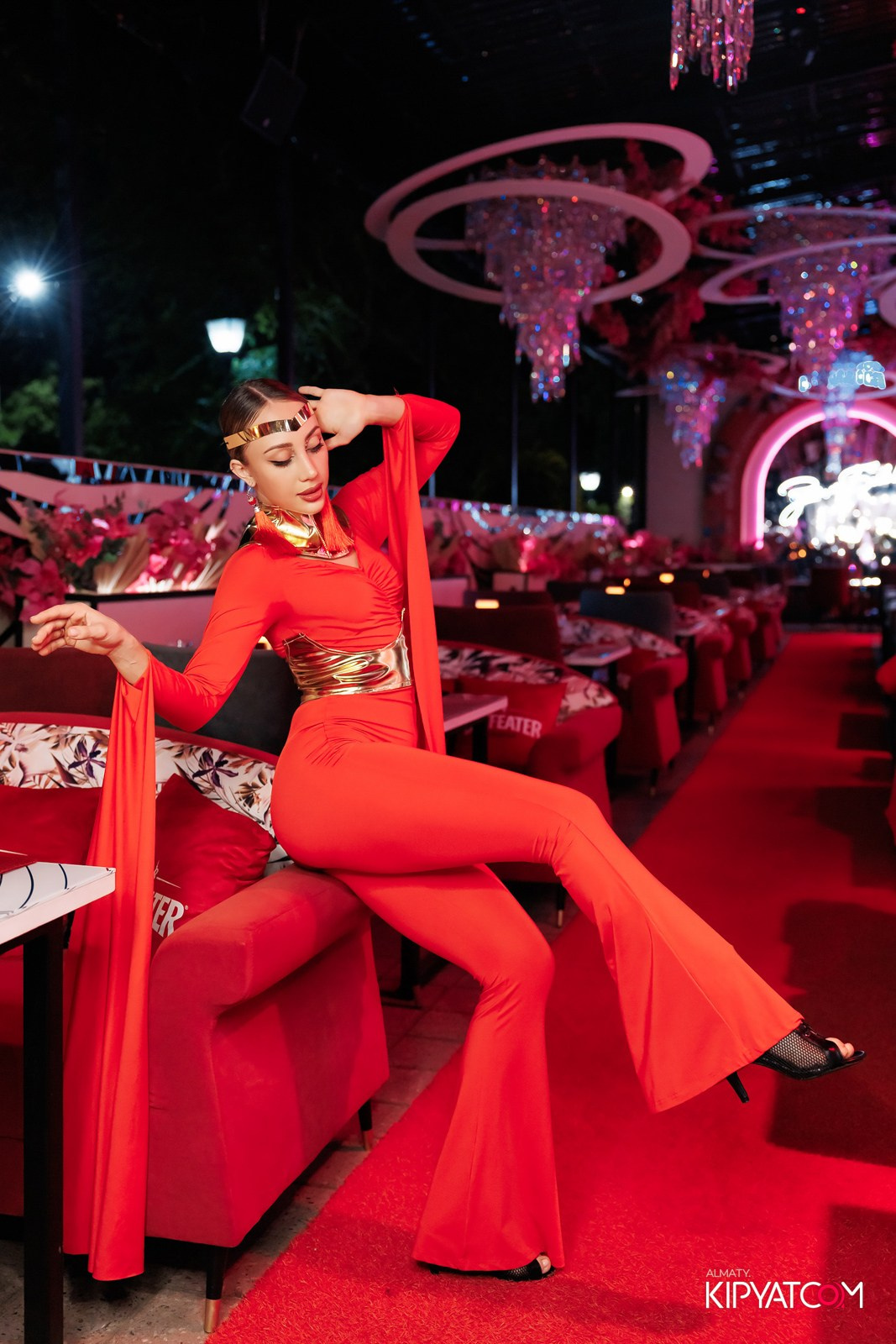 ЗАЯ, НА БИС. КИПЯТКОМ АЛМАТЫ!