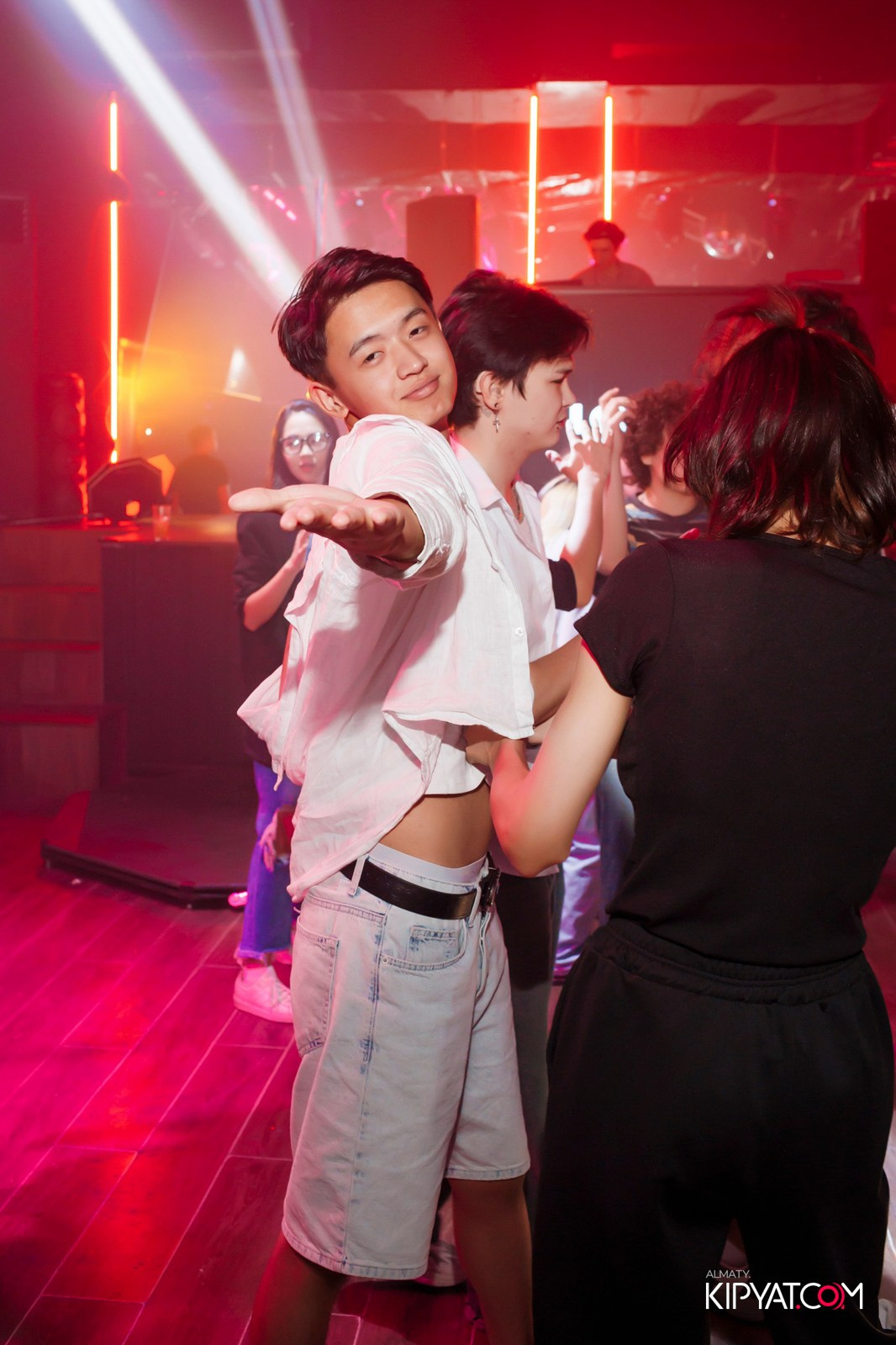 НОЧНОЙ КЛУБ ICON. КИПЯТКОМ АЛМАТЫ!