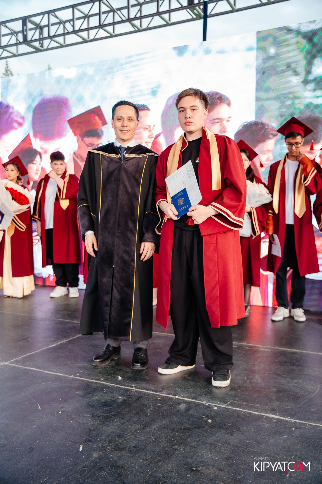 ВРУЧЕНИЕ ДИПЛОМОВ — НАРХОЗ КОЛЛЕДЖ. Part 4. КИПЯТКОМ АЛМАТЫ!