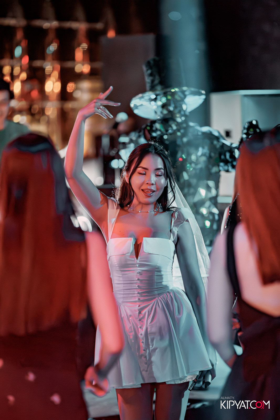 MOOD KARAOKE & TERRACE. КИПЯТКОМ АЛМАТЫ!