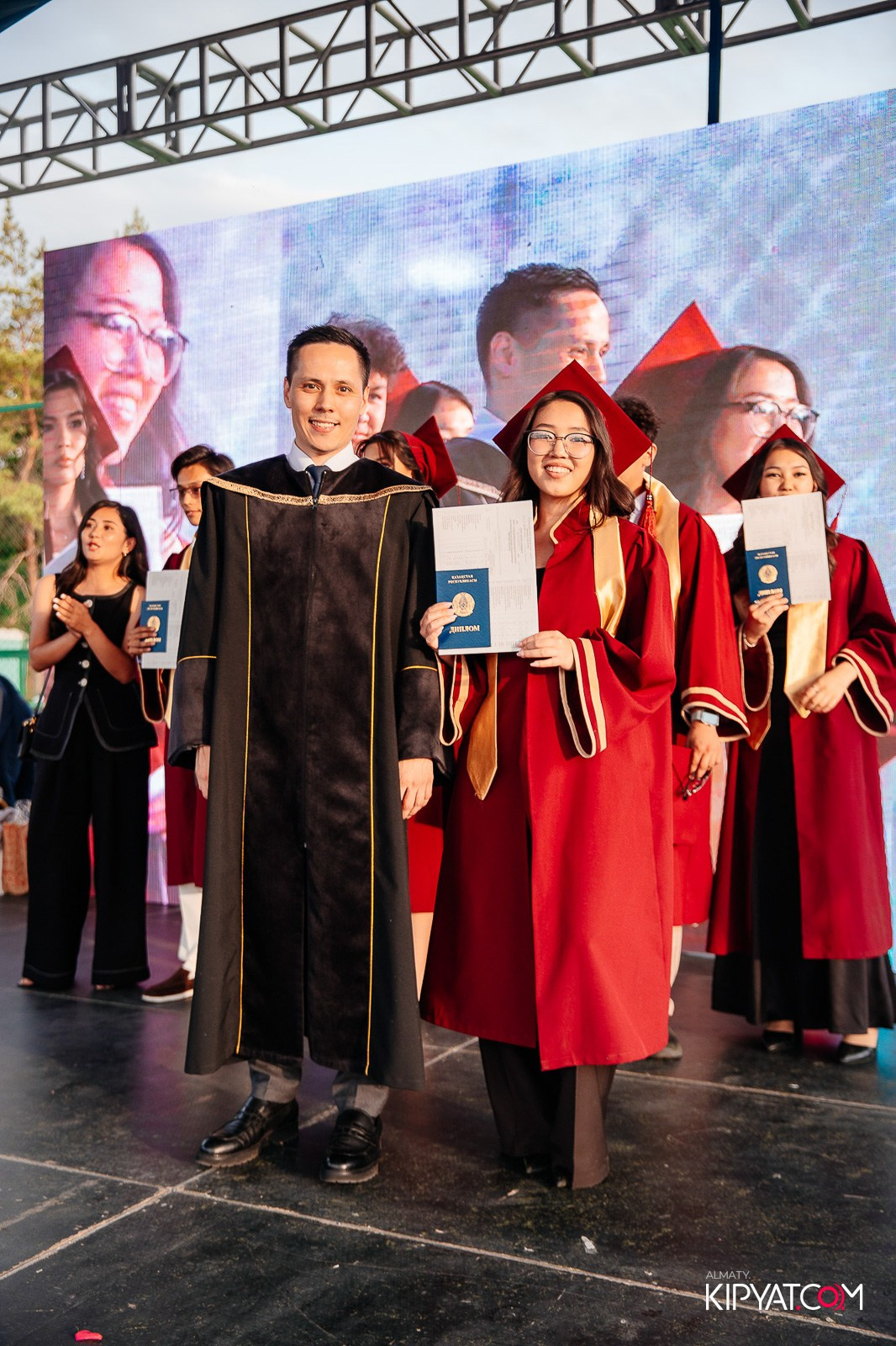 ВРУЧЕНИЕ ДИПЛОМОВ — НАРХОЗ КОЛЛЕДЖ. Part 4. КИПЯТКОМ АЛМАТЫ!