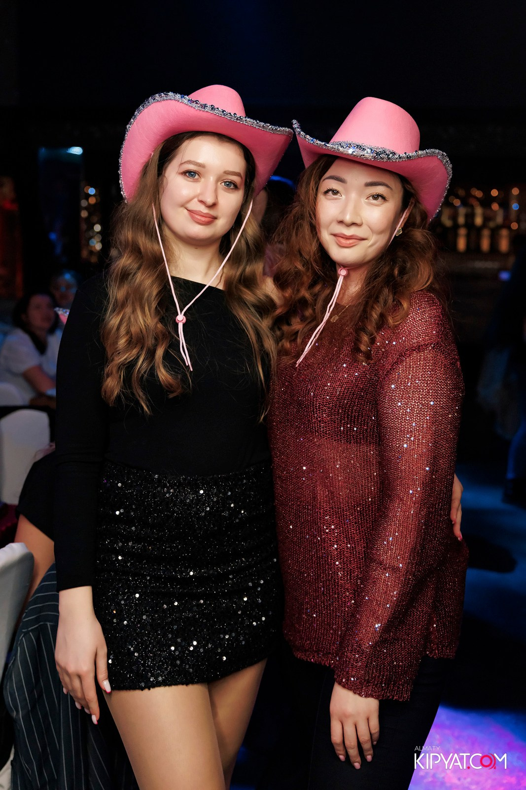 МУЗЫКАЛЬНОЕ ЛОТО В HIT RETRO. КИПЯТКОМ АЛМАТЫ! Фотосъемка мероприятий в Алматы