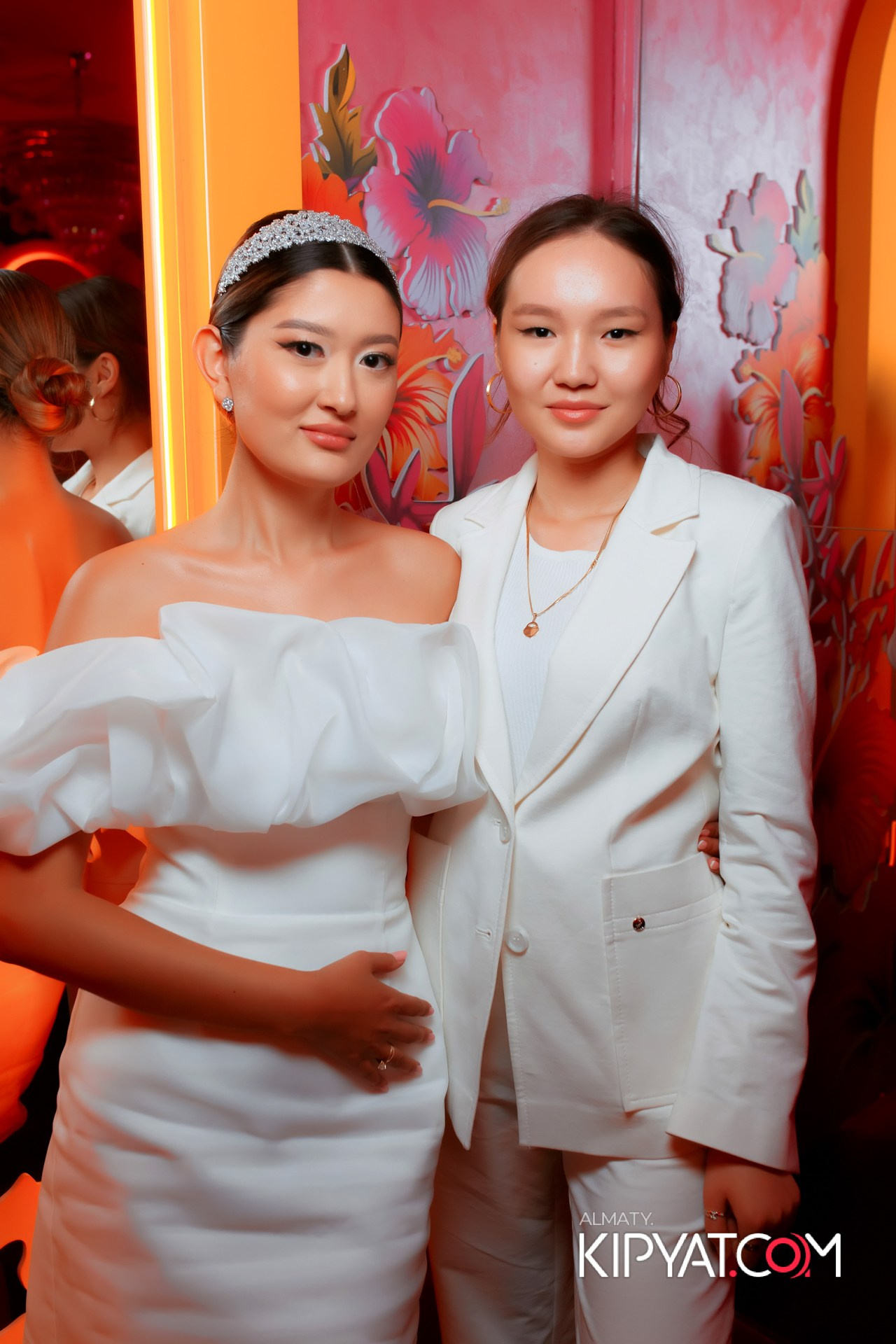 Ухо и Медведь на Саина. КИПЯТКОМ АЛМАТЫ!