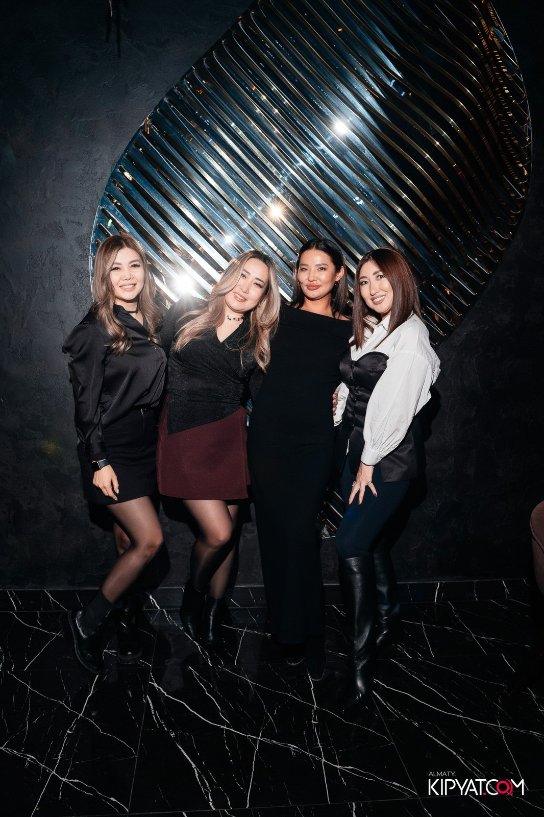 MOOD KARAOKE & TERRACE. КИПЯТКОМ АЛМАТЫ!