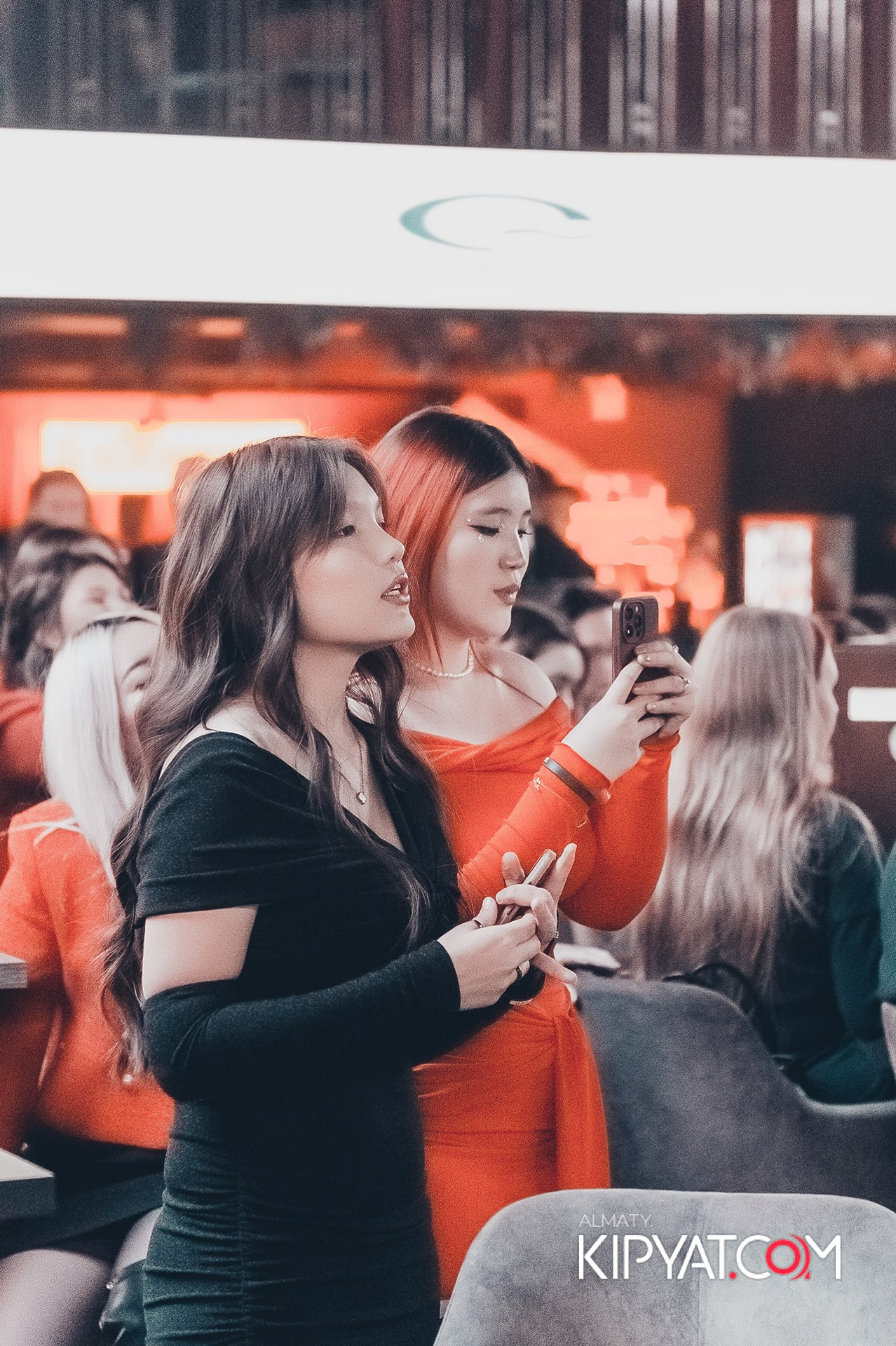 ПОСВЯЩЕНИЕ В СТУДЕНТЫ ''Q'' UNIVERSITY. КИПЯТКОМ АЛМАТЫ!