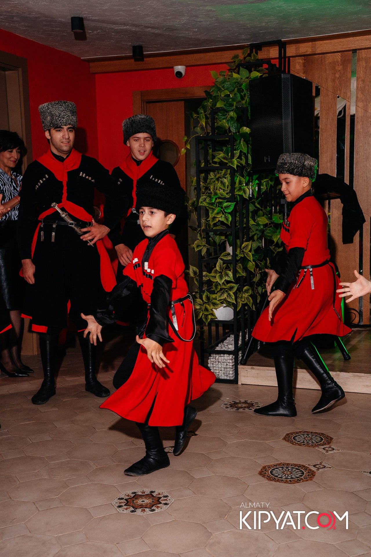 MODI RESTORANCHIK. КИПЯТКОМ АЛМАТЫ!