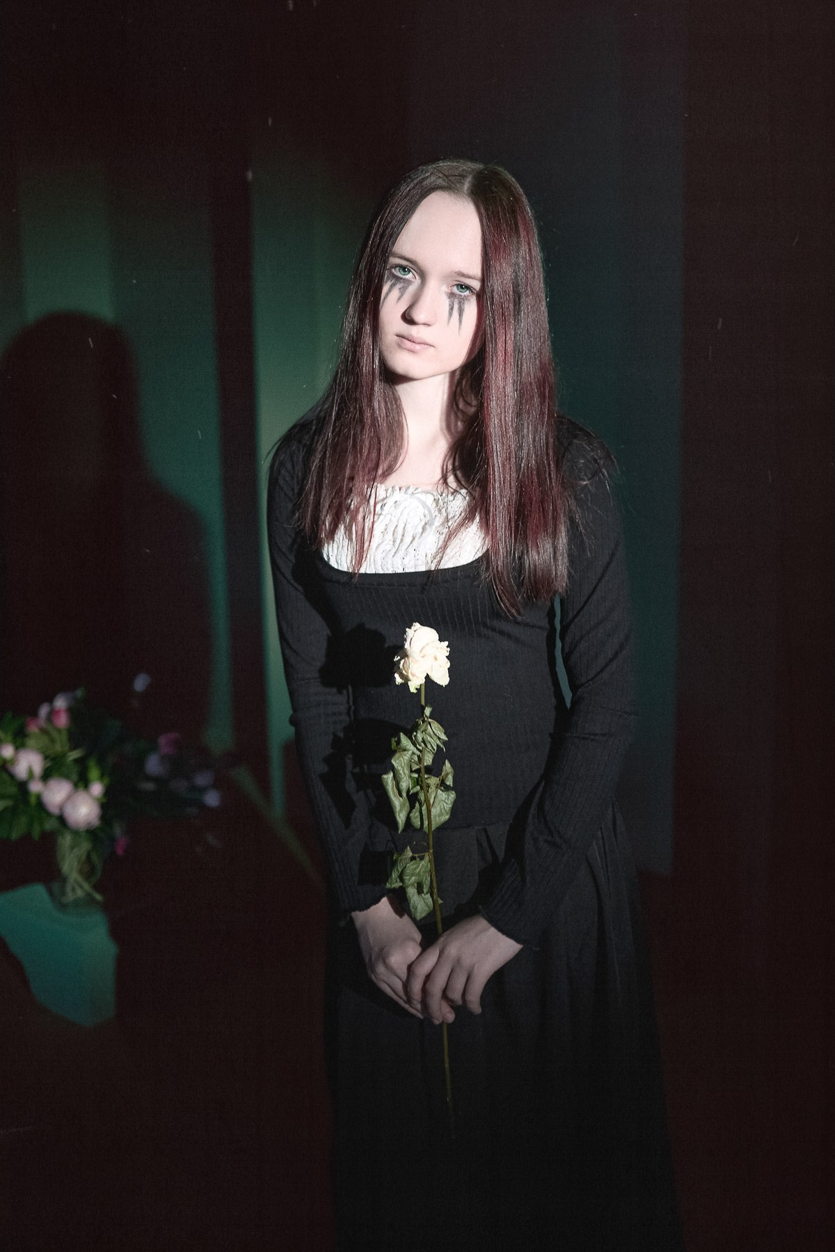 Isa — facing with the ghost. Лёша Афинский | Art & Fashion Фотограф в Екатеринбурге