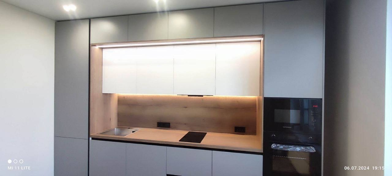 Фото с монтажа |Мебель на заказа: кухни, шкафы и т.д. в Томске. ГУДРУМ — Мебель на заказ в Томске | Кухни | Шкафы | Стулья и Столы