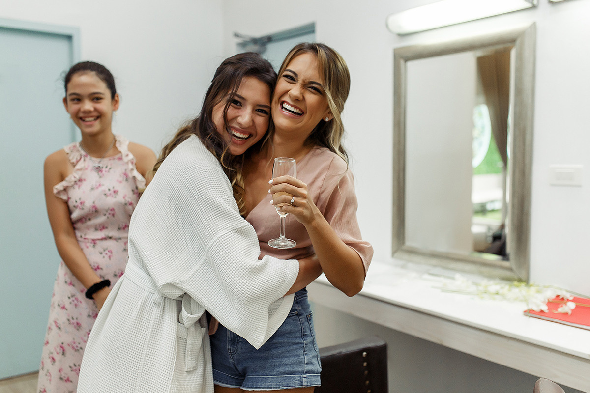 Свадьба на Пхукете для пары из Англии в отеле Katathani Phuket. Фотограф на Пхукете в Таиланде