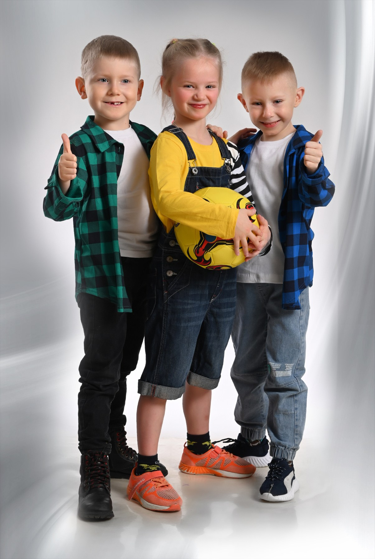 Фотоальбомы, фотокниги, альбомы для детских садов в городе Вологда