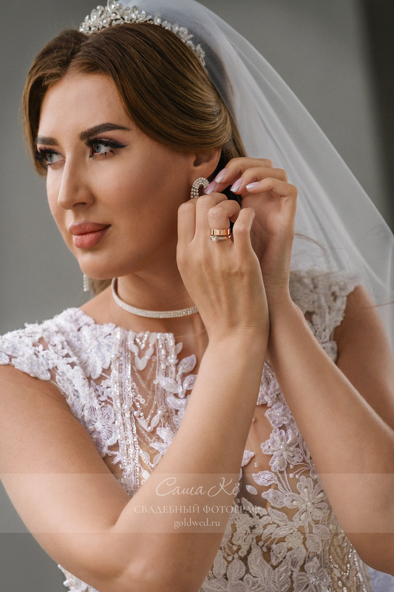 Свадебная фотосессия A&N в дождливую и пасмурную погоду в Новосибирске от профессионального фотографа Саши Кё. Свадебный, семейный и event фотограф в Новосибирске и Новосибирской области Саша Кё