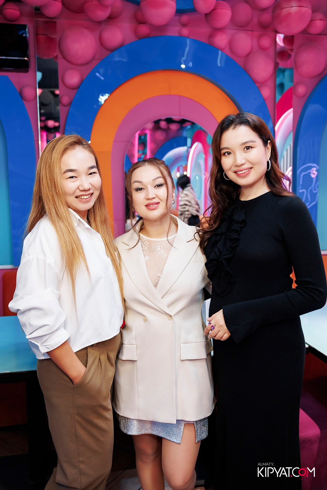 ЗАЯ, НА БИС. КИПЯТКОМ АЛМАТЫ!