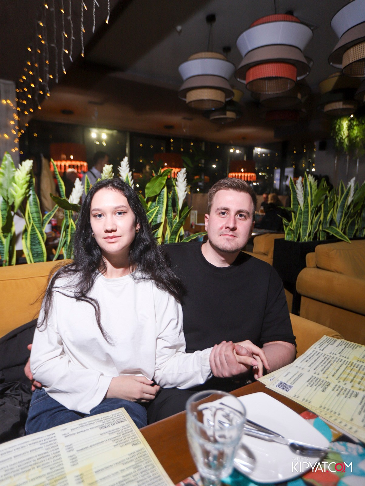 LIFE GRILL CAFE. КИПЯТКОМ АЛМАТЫ! Фотосъемка мероприятий в Алматы