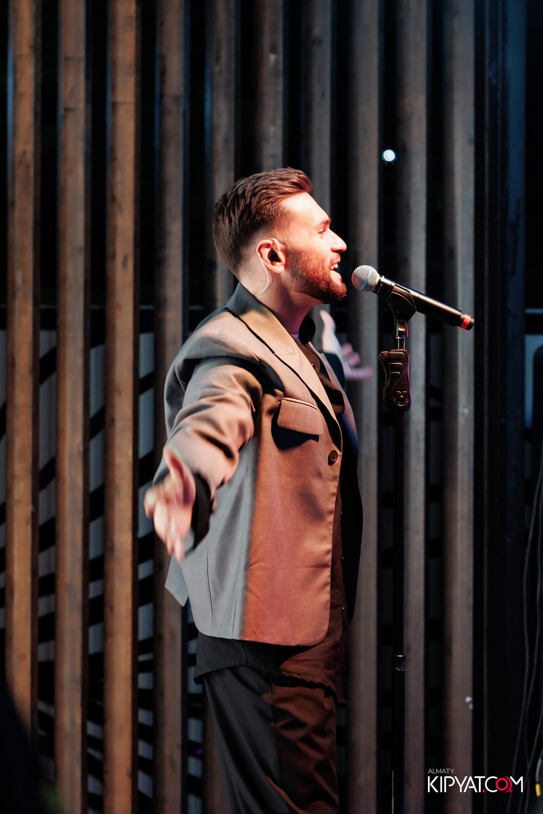 НОДАР РЕВИЯ В «ЗАЯ, НА БИС». КИПЯТКОМ АЛМАТЫ!