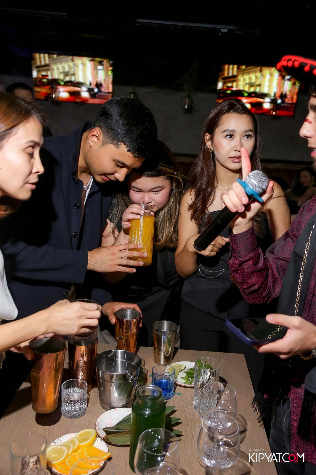 SPACE KARAOKE BAR. КИПЯТКОМ АЛМАТЫ!