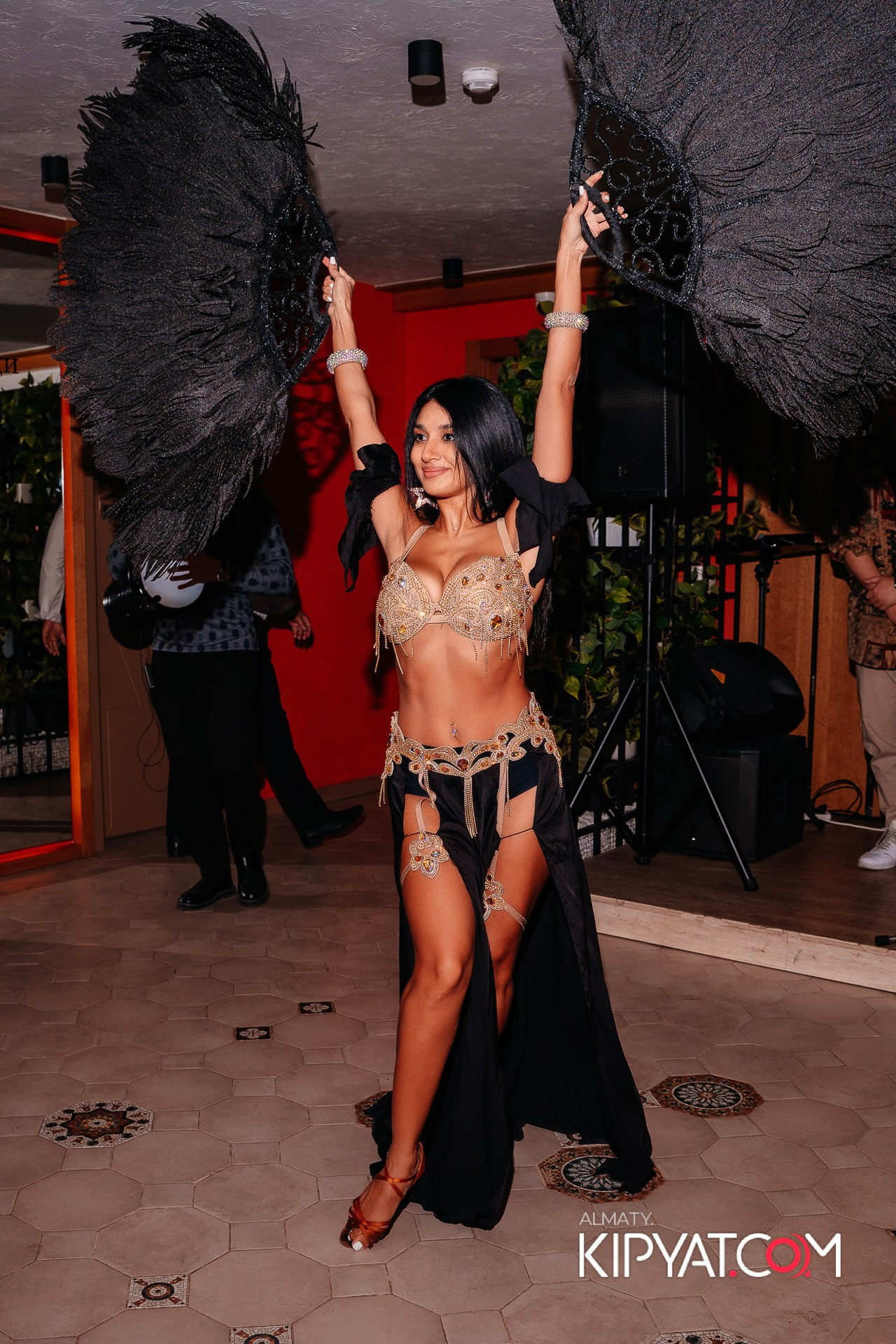 Modi Restoranchik. КИПЯТКОМ АЛМАТЫ!