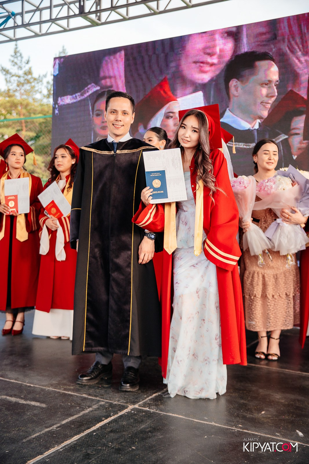 ВРУЧЕНИЕ ДИПЛОМОВ — НАРХОЗ КОЛЛЕДЖ. Part 3. КИПЯТКОМ АЛМАТЫ!