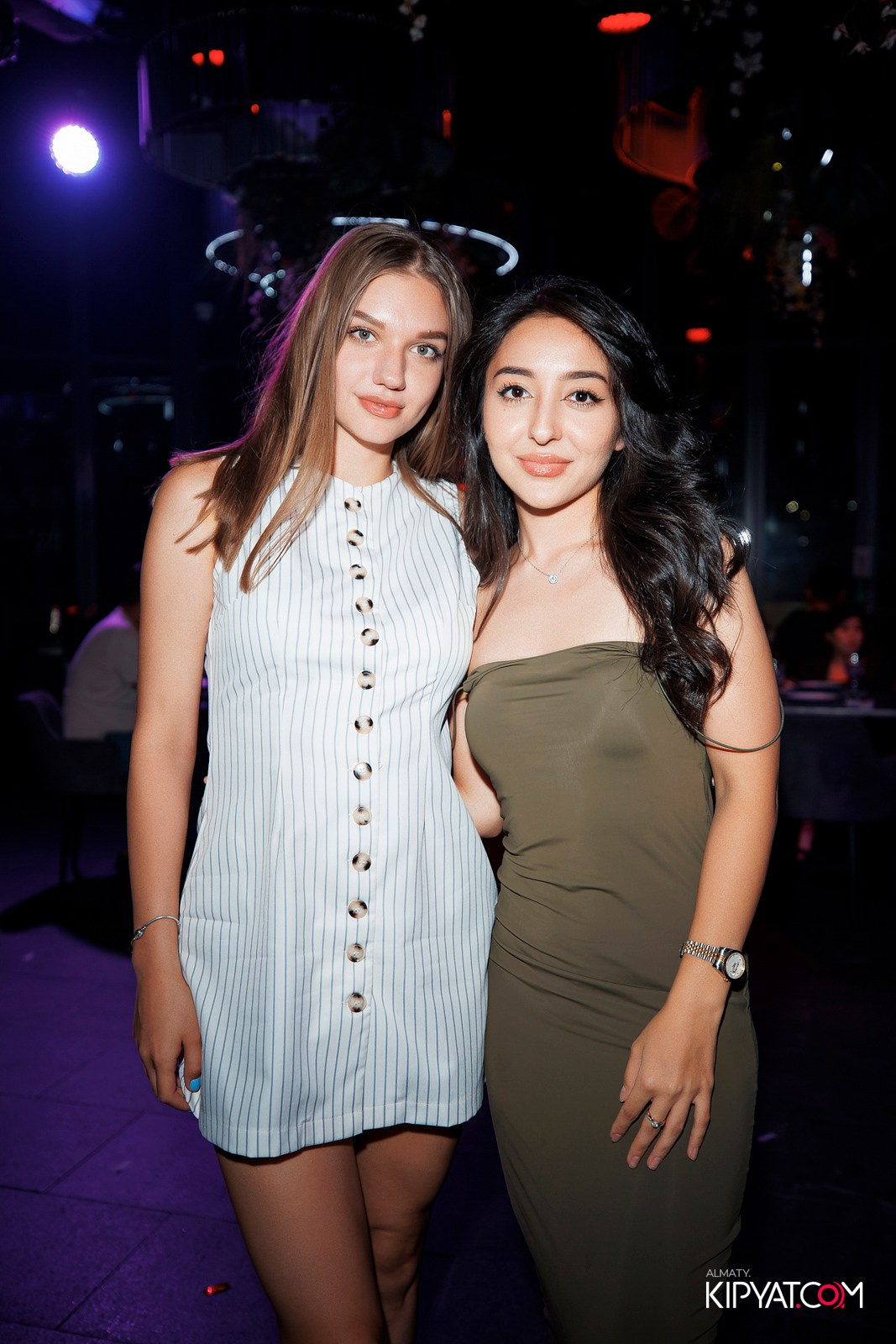 FRIENDS BAR & TERRACE. КИПЯТКОМ АЛМАТЫ!