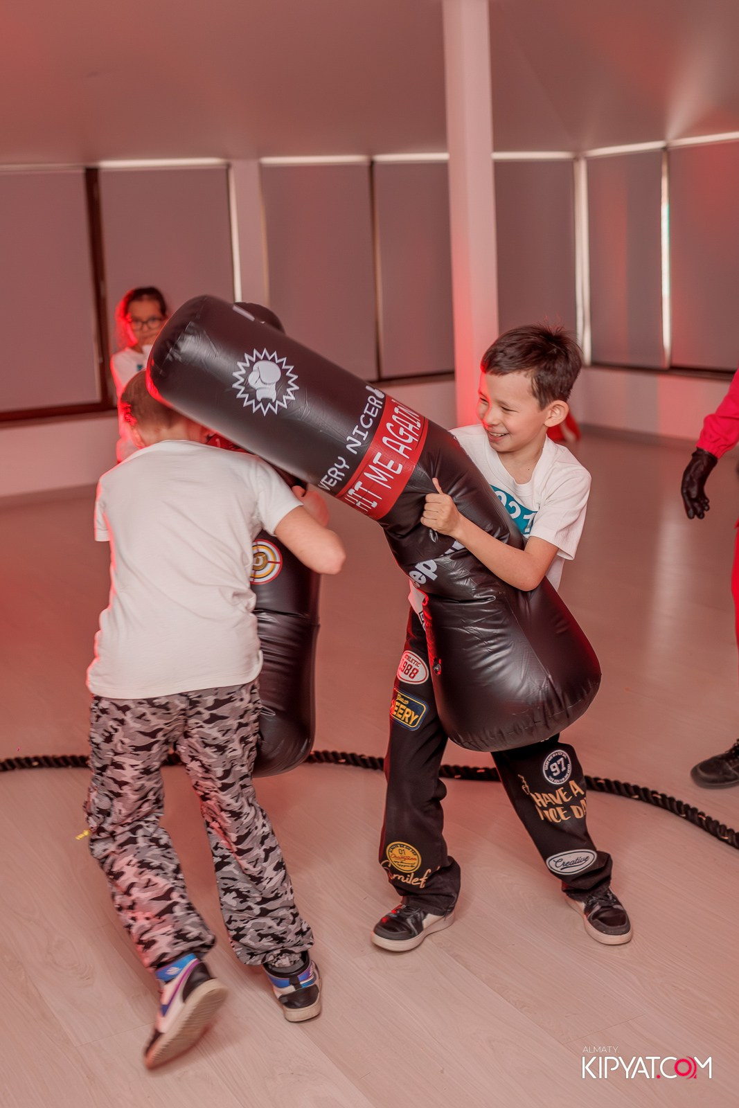 КВЕСТ-ШОУ ALAROVICH / ИГРА В КАЛЬМАРА. КИПЯТКОМ АЛМАТЫ!