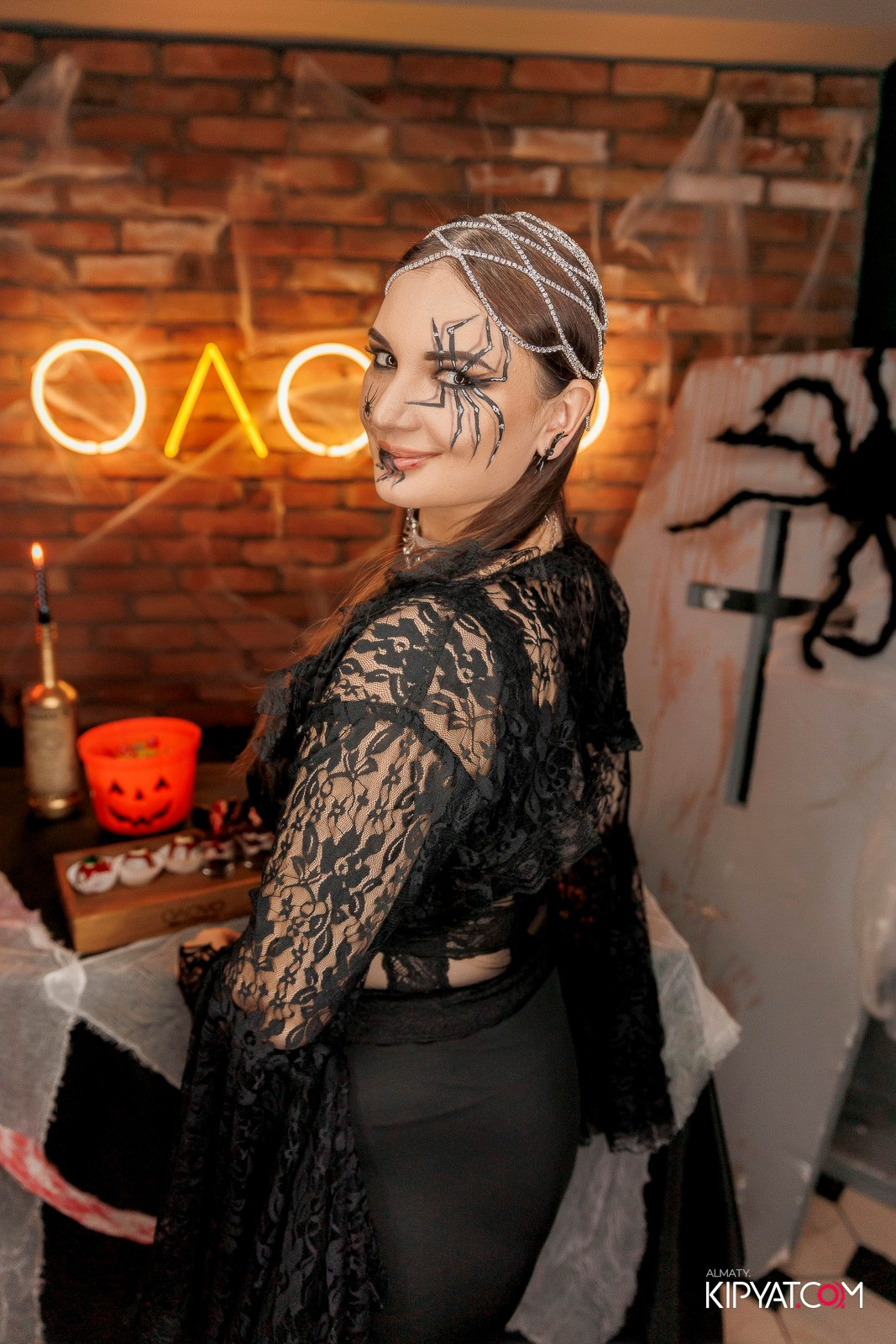 HALLOWEEN PARTY — OLOVO BAR НА ДОСТЫК. КИПЯТКОМ АЛМАТЫ!