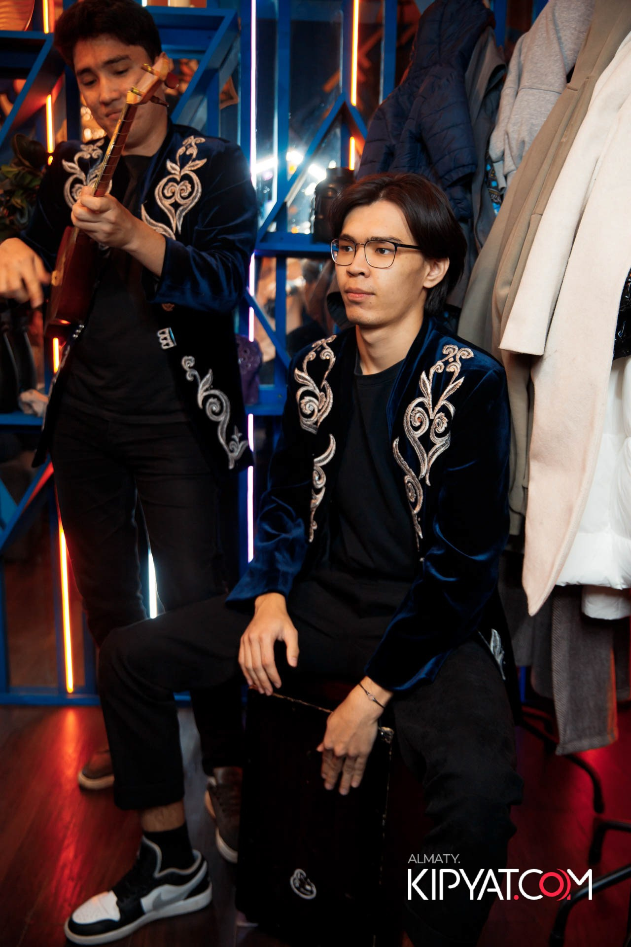 УХО И МЕДВЕДЬ НА САИНА. КИПЯТКОМ АЛМАТЫ!