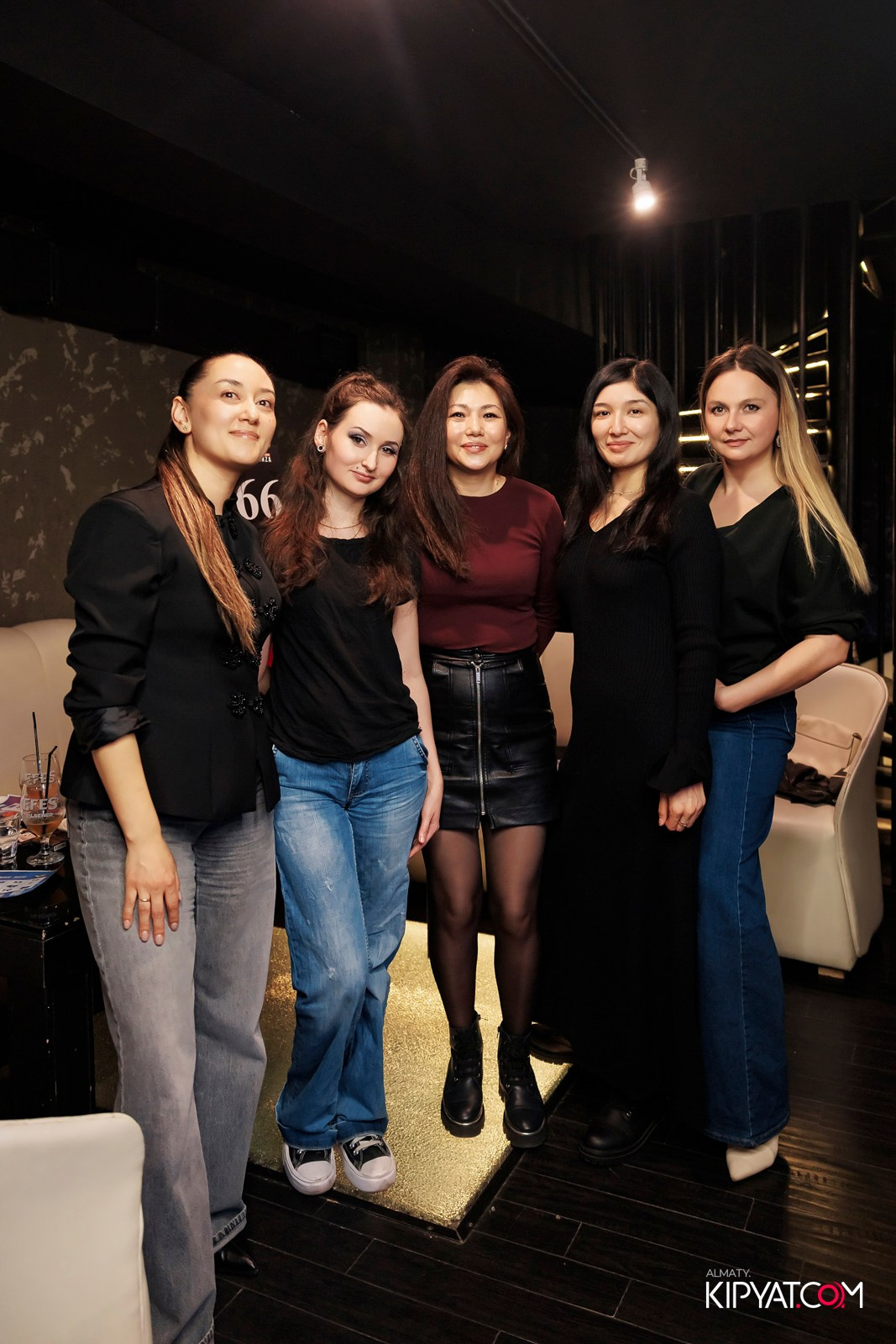 МУЗЫКАЛЬНОЕ ЛОТО В HIT RETRO. КИПЯТКОМ АЛМАТЫ! Фотосъемка мероприятий в Алматы