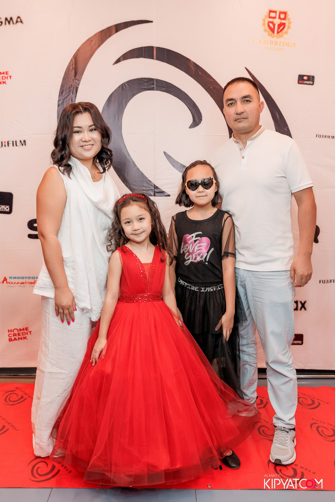 ПРЕЗЕНТАЦИЯ 10 ГРУППЫ КИНОПРОЕКТА STARBALALAR. КИПЯТКОМ АЛМАТЫ!