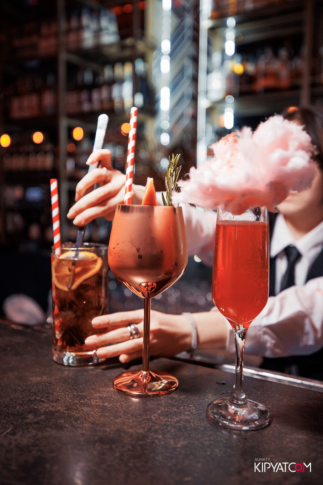 FRIENDS BAR & TERRACE. КИПЯТКОМ АЛМАТЫ!