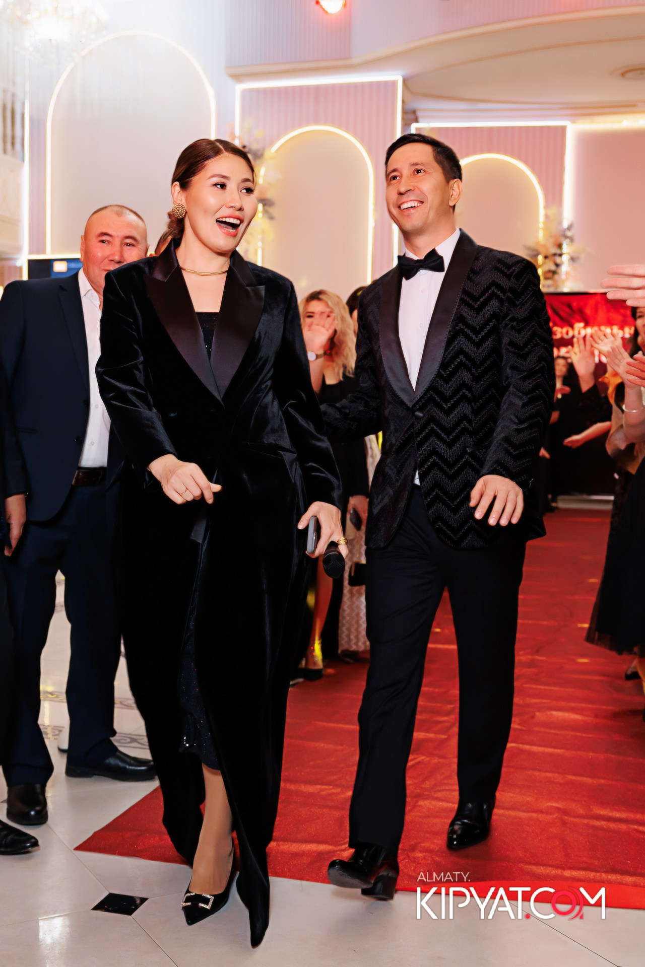 КОМАНДНАЯ ВСТРЕЧА ИЗОБИЛЬНЫЙ ВЕЧЕР. КИПЯТКОМ АЛМАТЫ!