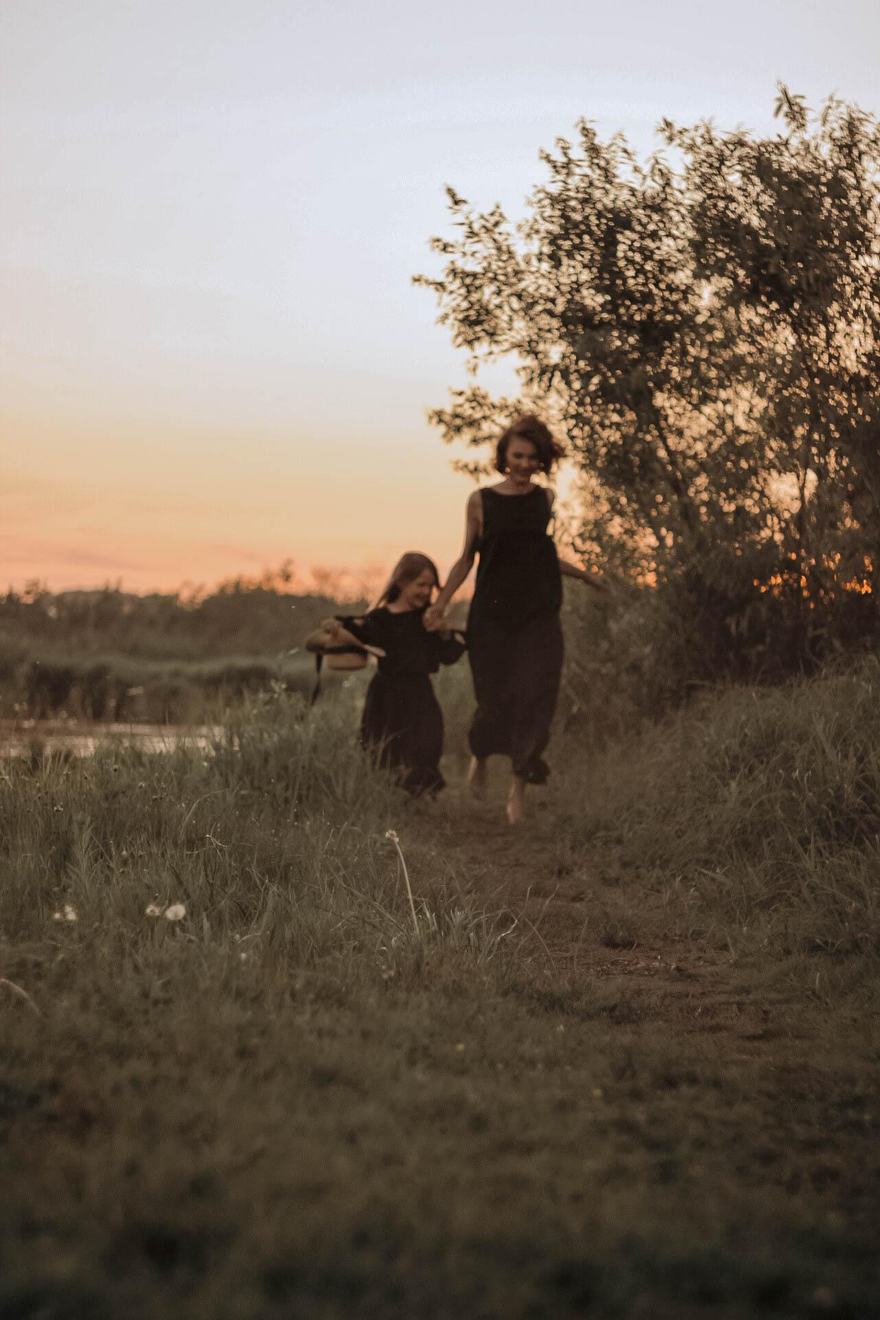 Фотосессия пикника на озере недорого. Семейный фотодуэт Ирина и Николай Власьевы. Фотосессии в Новосибирске
