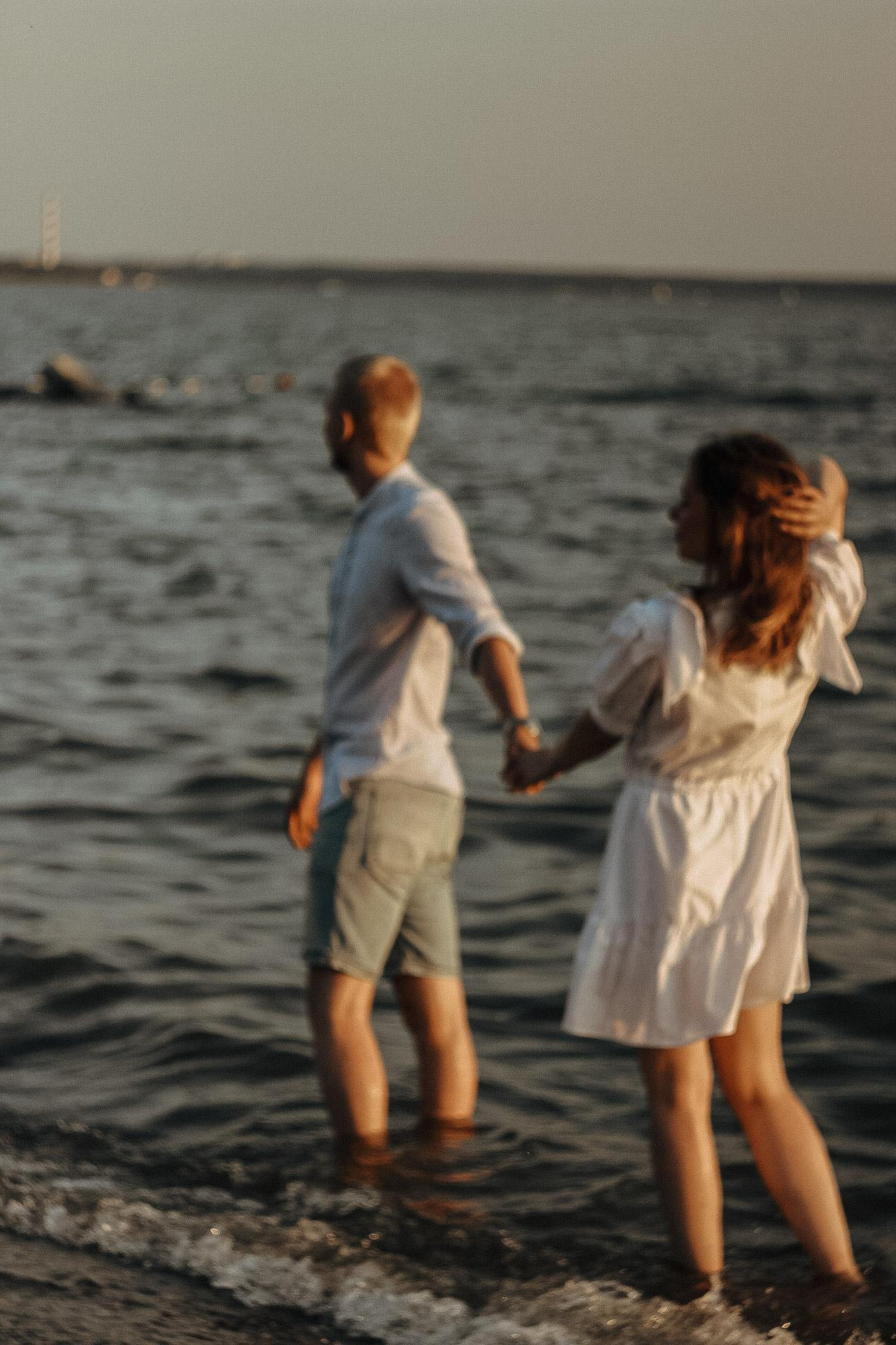 Фотосессия пары на пляже недорого. Семейный фотодуэт Ирина и Николай Власьевы. Фотосессии в Новосибирске