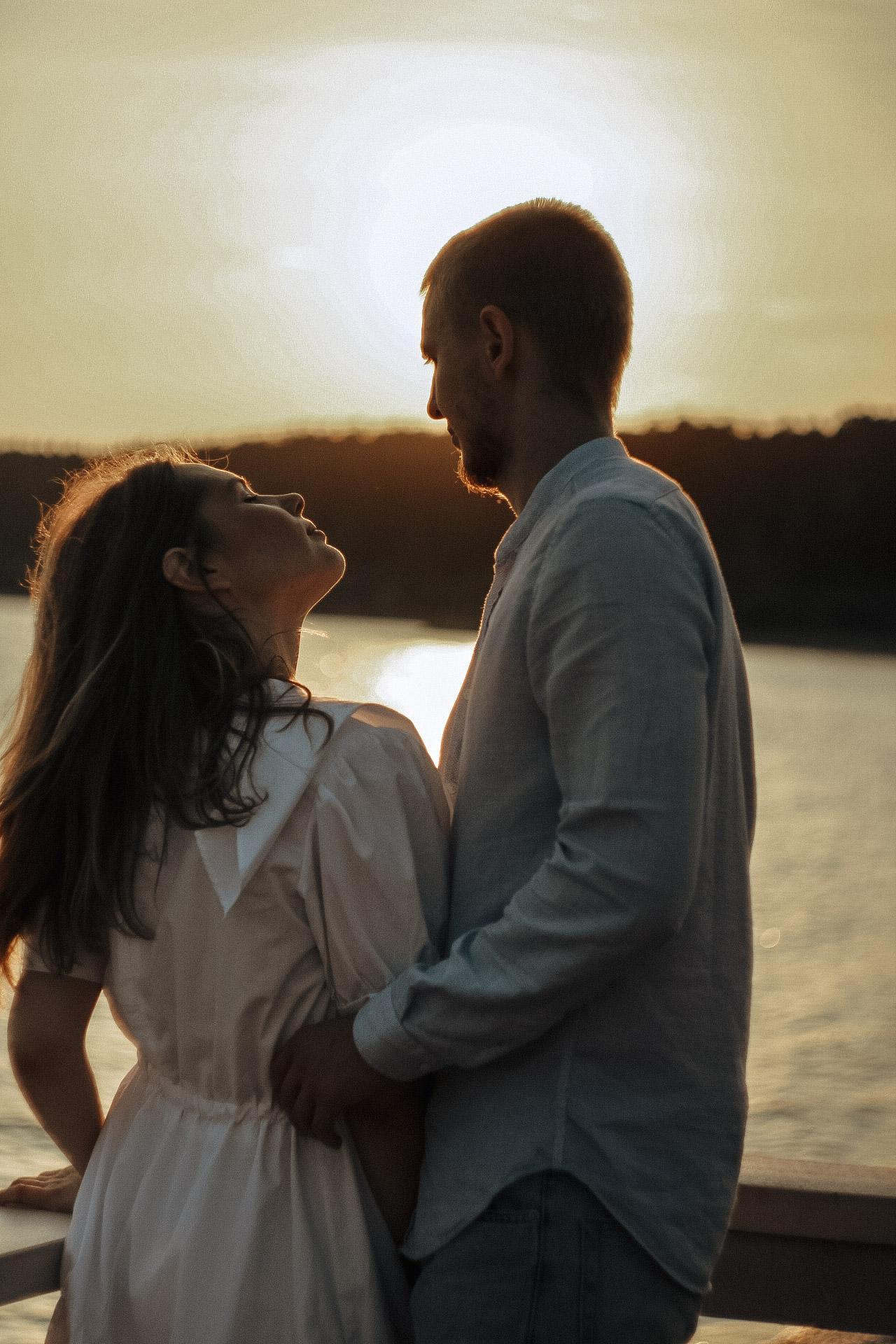 Фотосессия пары на пляже недорого. Семейный фотодуэт Ирина и Николай Власьевы. Фотосессии в Новосибирске