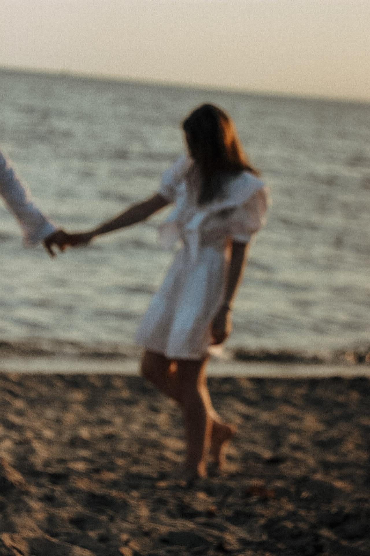 Фотосессия пары на пляже недорого. Семейный фотодуэт Ирина и Николай Власьевы. Фотосессии в Новосибирске