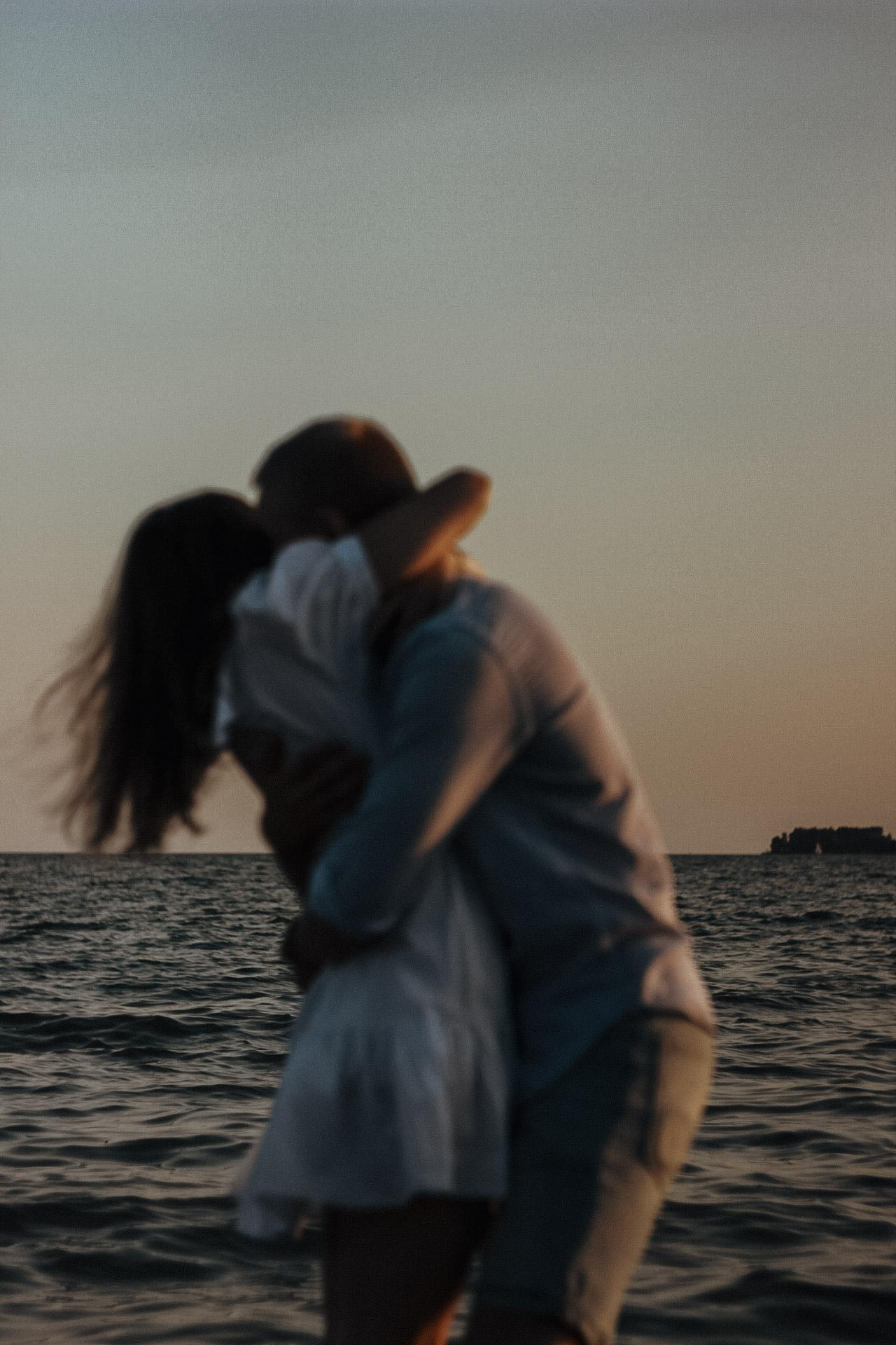 Фотосессия пары на пляже недорого. Семейный фотодуэт Ирина и Николай Власьевы. Фотосессии в Новосибирске