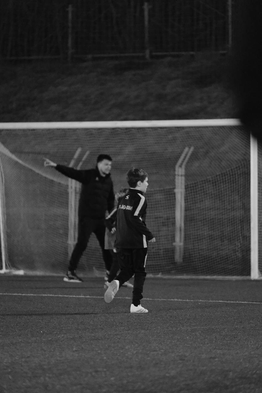 Футбол фотосъемка футбола спортивный фотограф в Москве. Фотограф и художник в Москве Евгения Нюнина