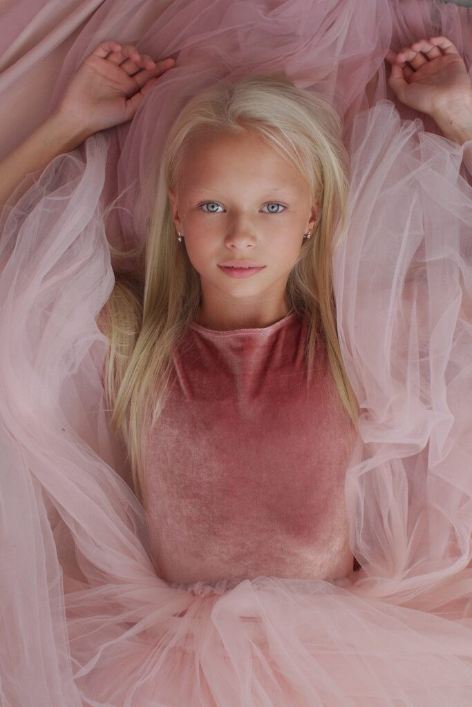 София Андреева. Съёмка одежды для маркетплейсов и брендов Morozova Production