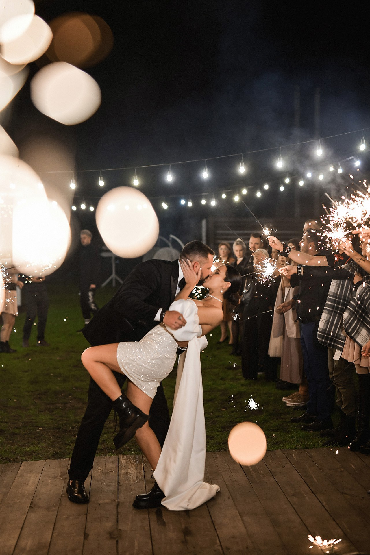 🔥 Саша и Катя — драйвовая свадебная вечеринка Красноярска в Шато white. 📸 Свадебный и семейный фотограф в Красноярске Тихомиров Евгений | 17 лет опыта | 800+ свадеб