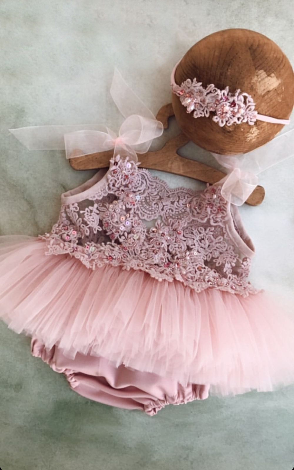 Для девочек. Размер ньюборн. Фотограф новорожденных в Москве Воробьева Юлия