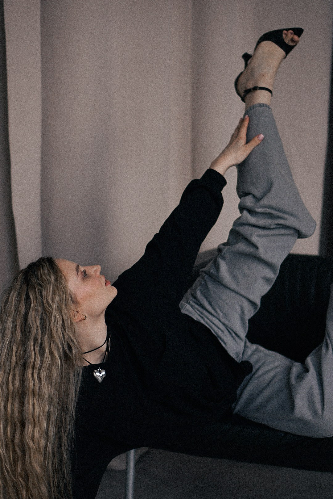 Персональная женская фотосессия в студии. Фотограф Москва