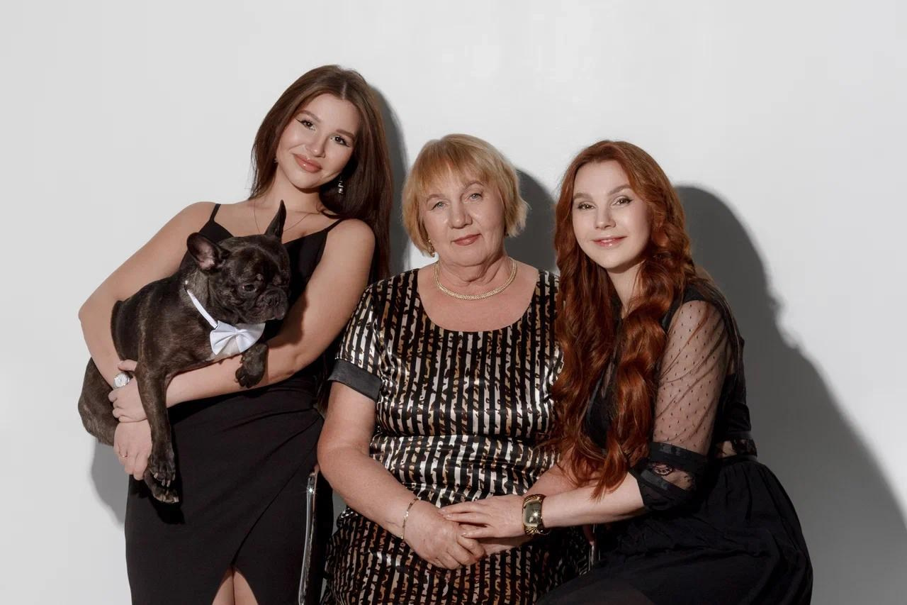 Арина и семья. Женский фотограф в Москве Камила Бакаева