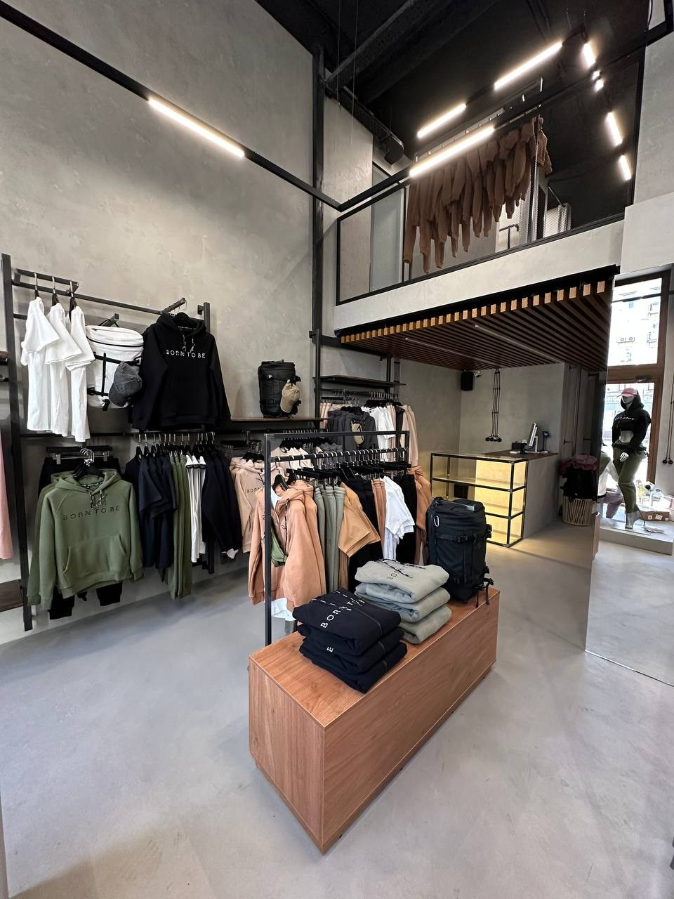 Магазин «Born to be» Тверская. Дизайнер интерьера и архитектор Евгения Митишева