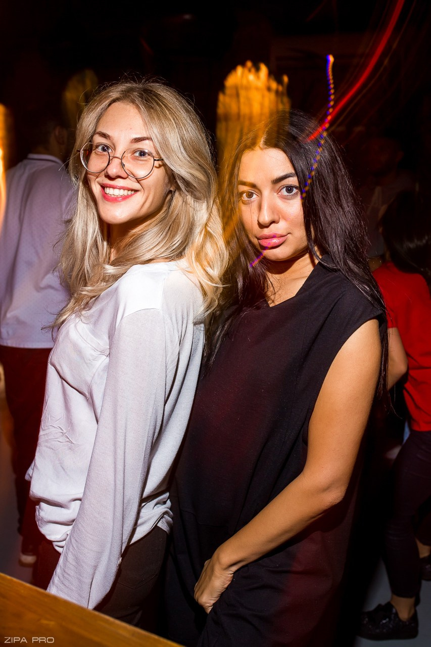 Бар «Buddu tut». Фотограф Zipa Pro