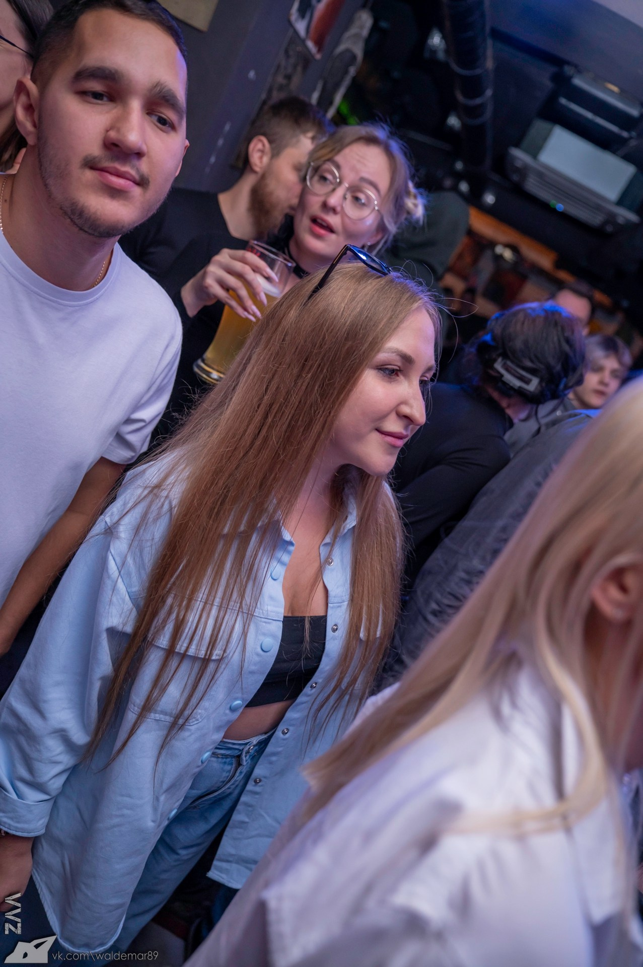 День рождения вокалиста группы Cookie's Band в баре «Дело Не В Тебе». Фотограф в Красноярске Владимир З