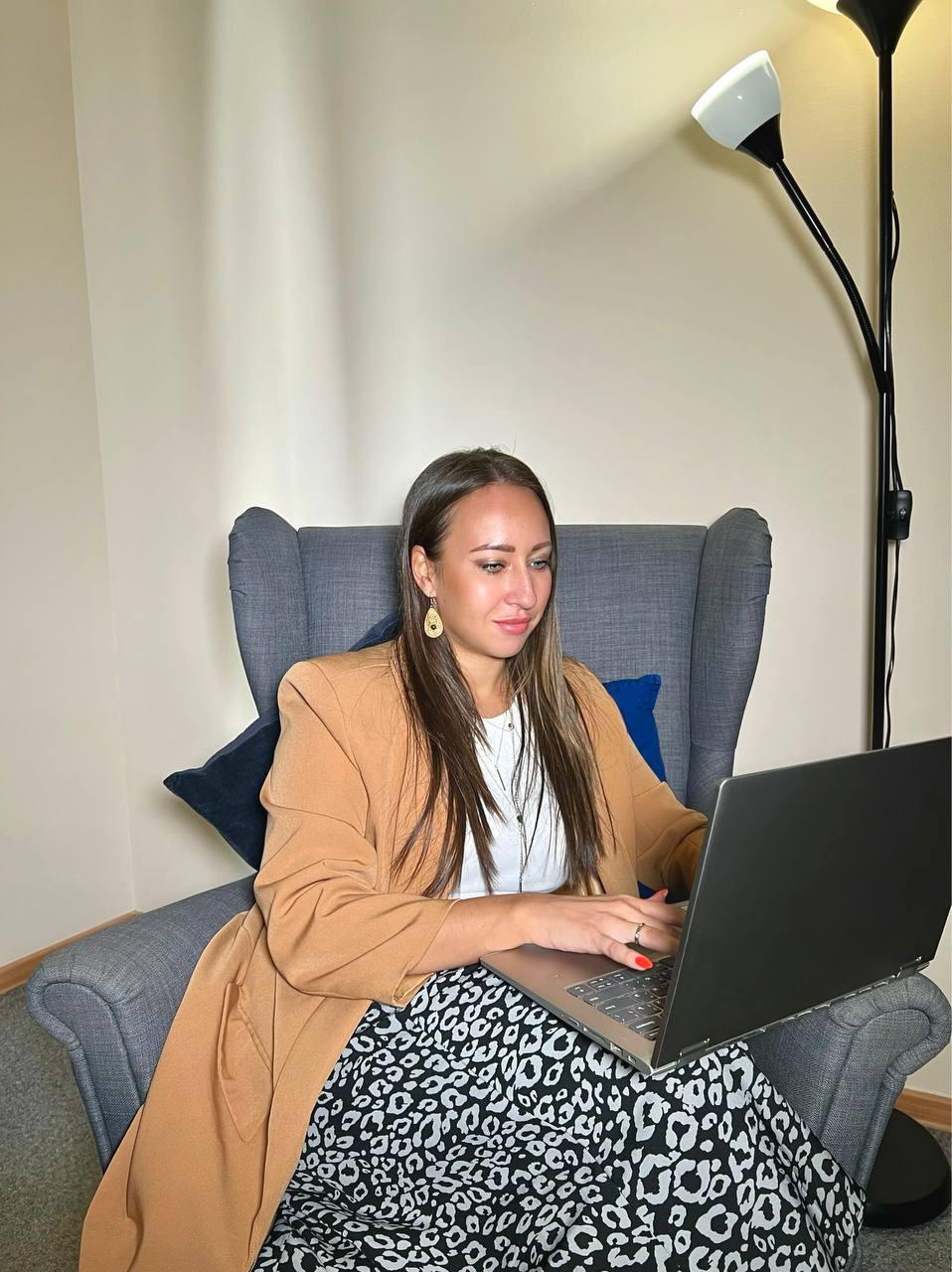 Визуализация ЛБ наставника психологов. Софья Даниленко SMM агентство для экспертов, личных брендов и бизнесов