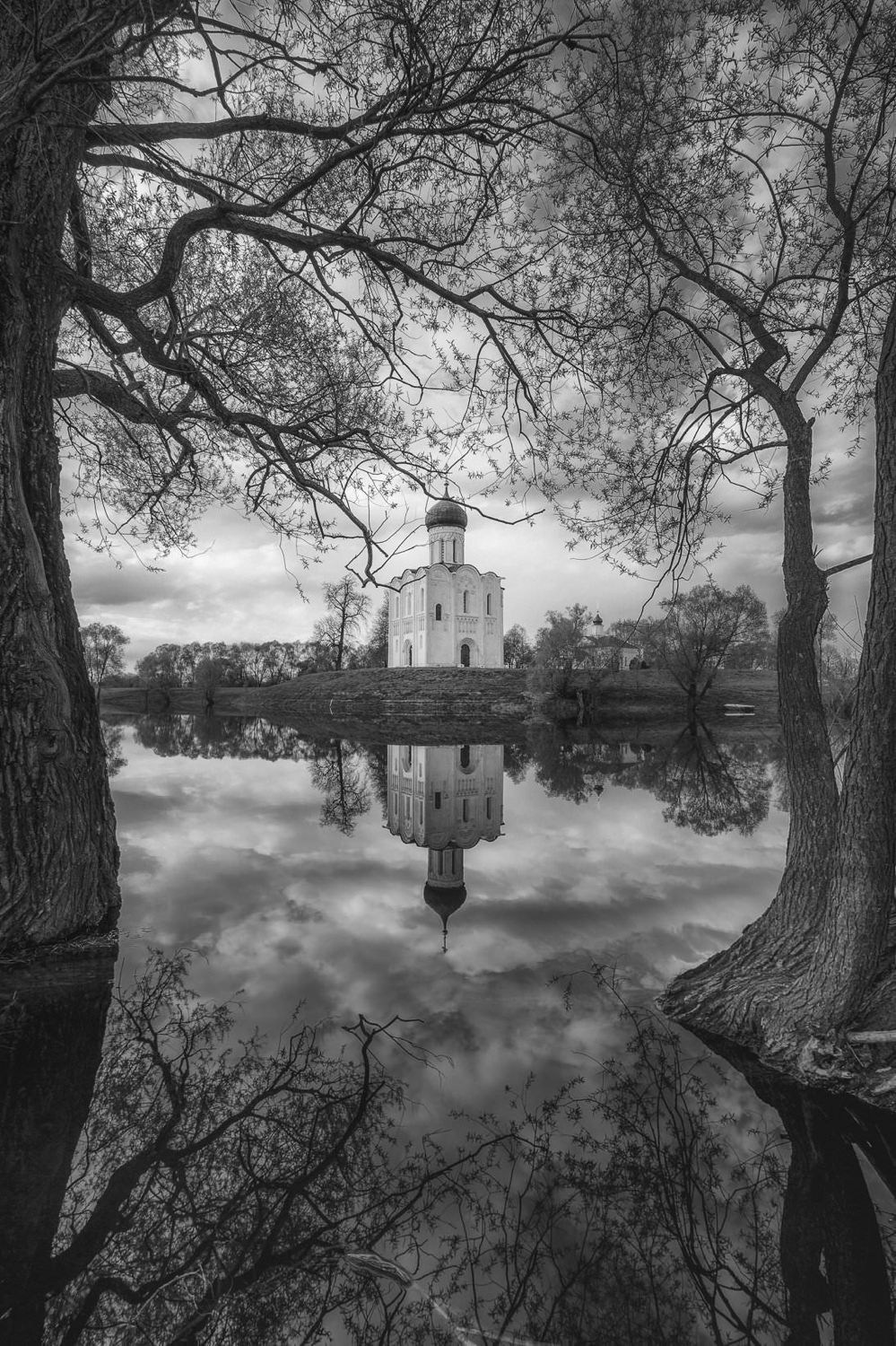 Monochrome — personal project of photographer Vadim Sherbakov. Vadim Sherbakov Portfolio