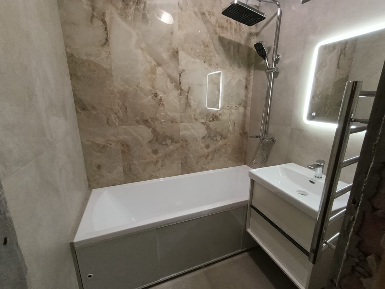 Ванная комната (ул. Королева д. 20). Ремонт санузла, туалета, ванной под ключ в Казани. Укладка плитки