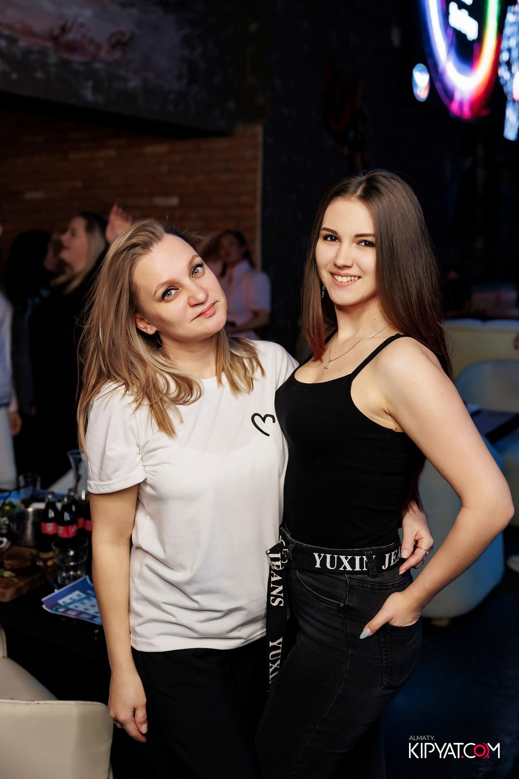 МУЗЫКАЛЬНОЕ ЛОТО В HIT RETRO. КИПЯТКОМ АЛМАТЫ! Фотосъемка мероприятий в Алматы